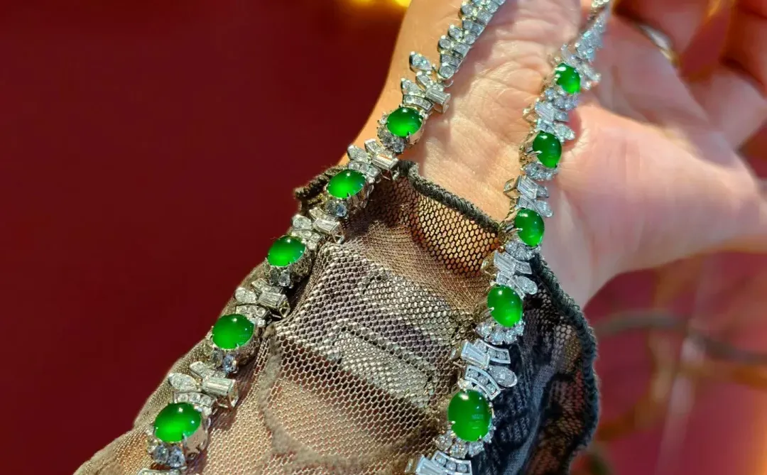 年会带这条怎么样❓