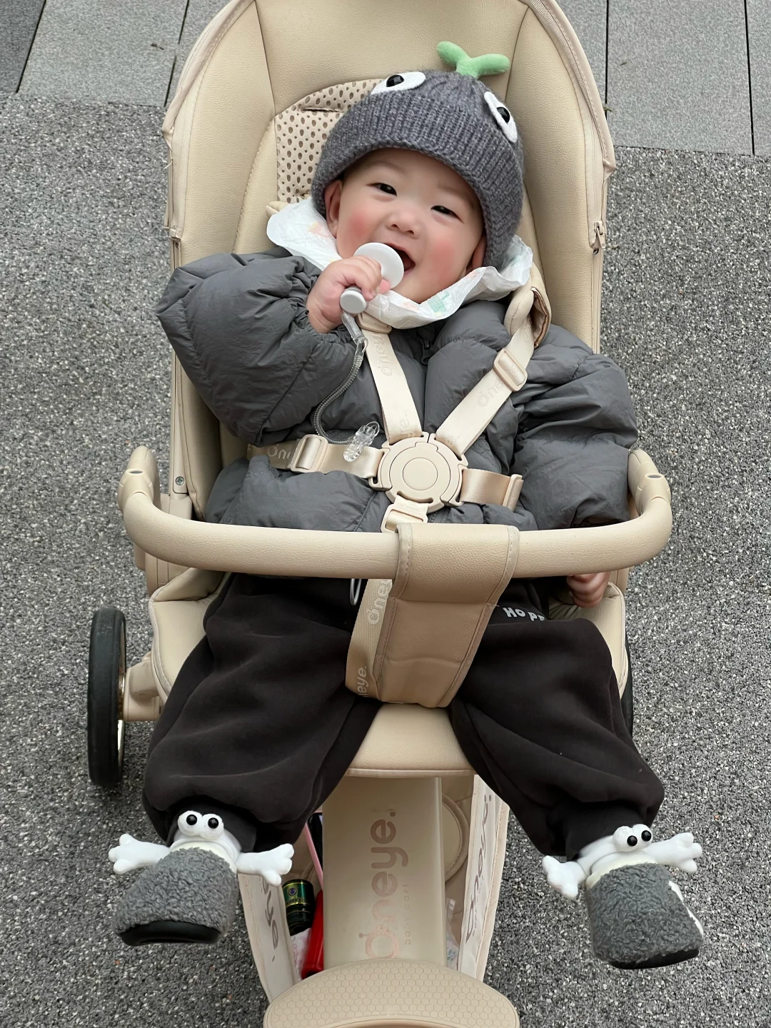 为什么人类三岁前没记忆呢？