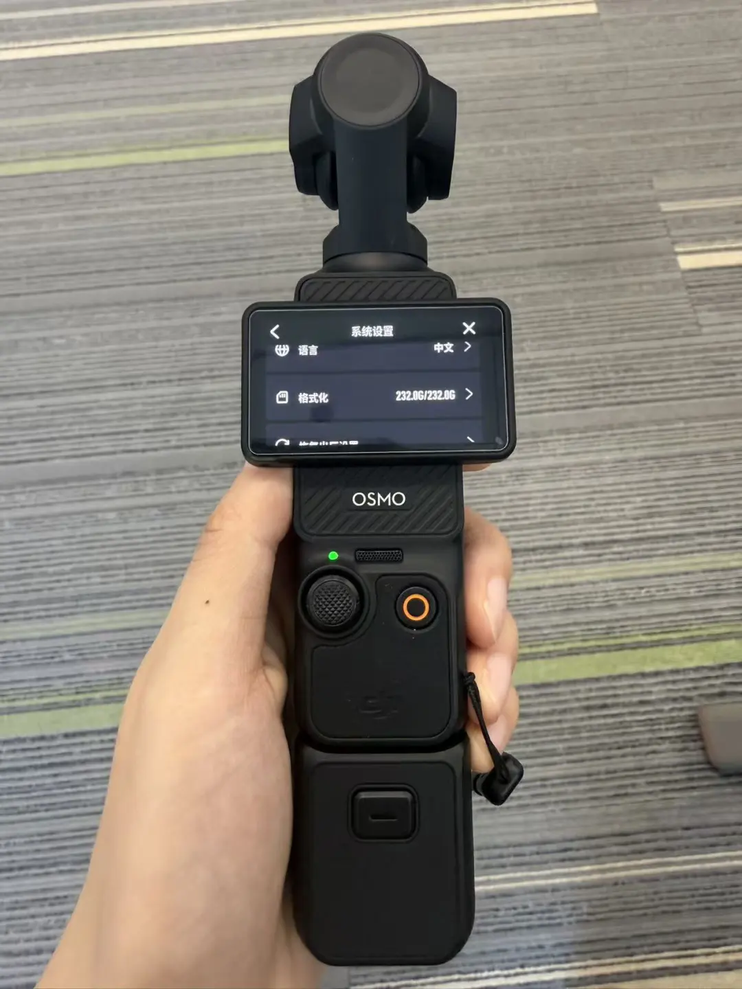 大疆pocket3内存卡256G为什么只有232G？