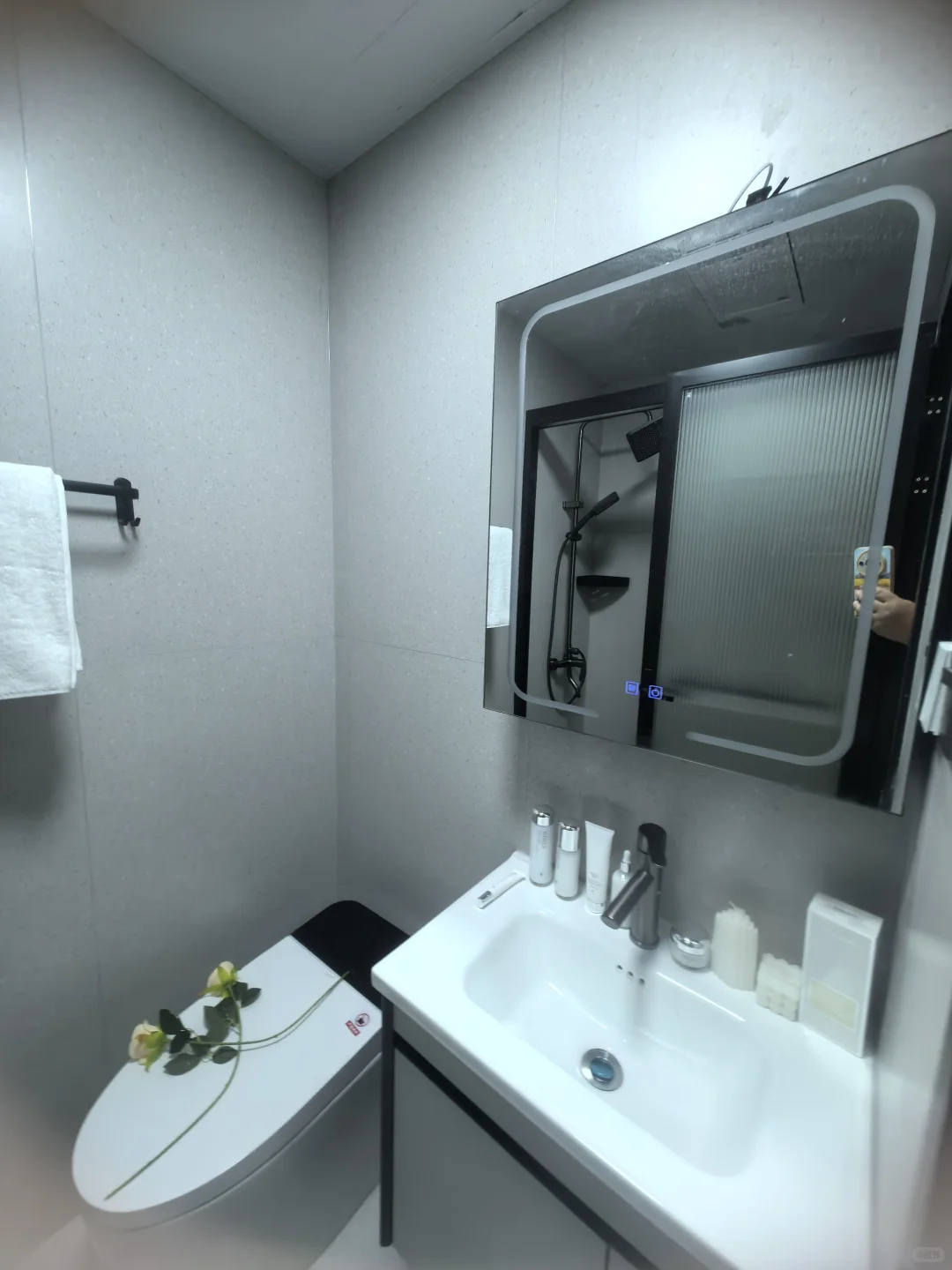 这个房间怎么样💖对面就是地铁口