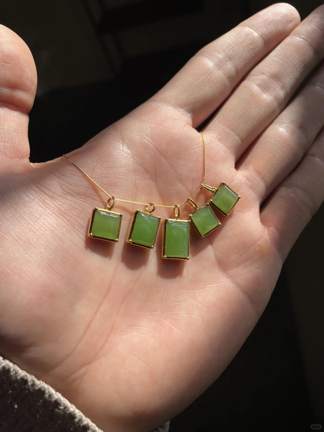 为什么苹果绿蛋面都很小，很薄？