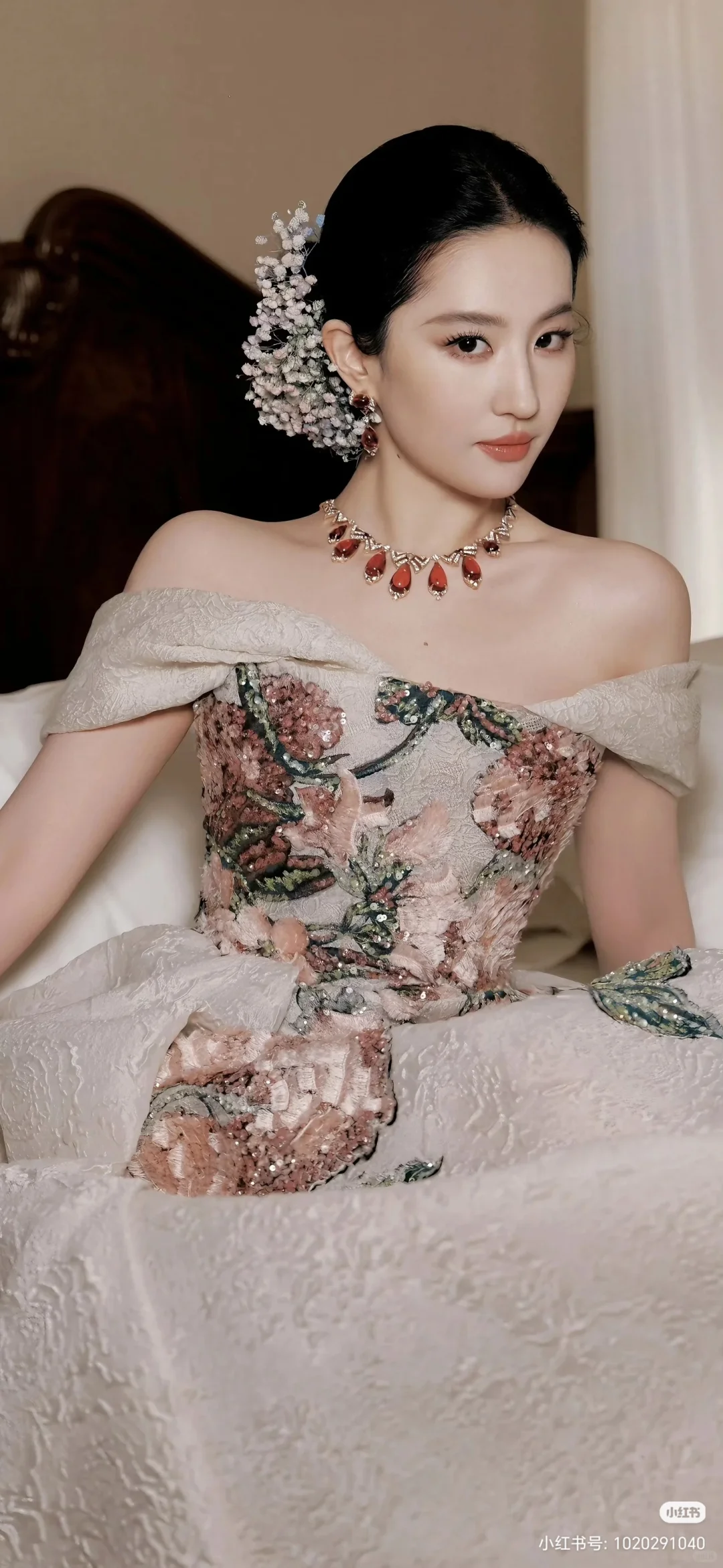 刘亦菲高清壁纸11张可打包下载