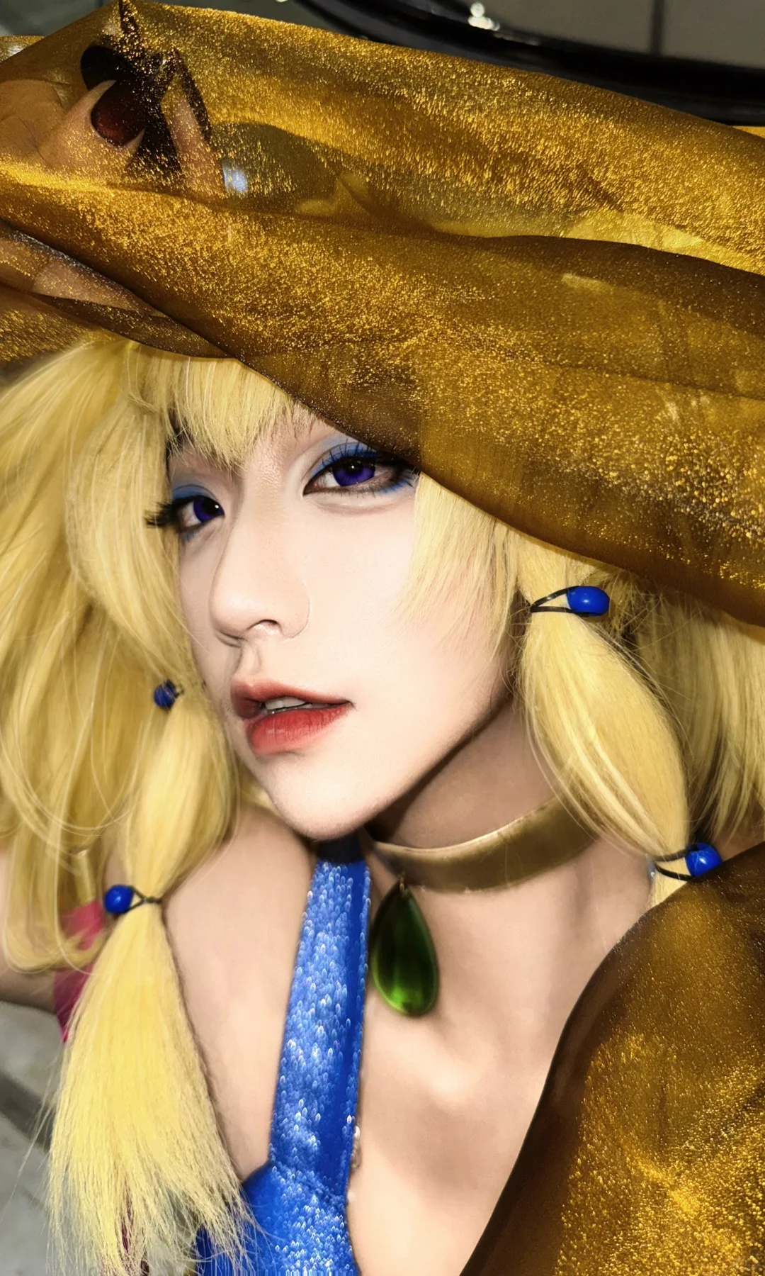 一张美脸就这么侵略过来…