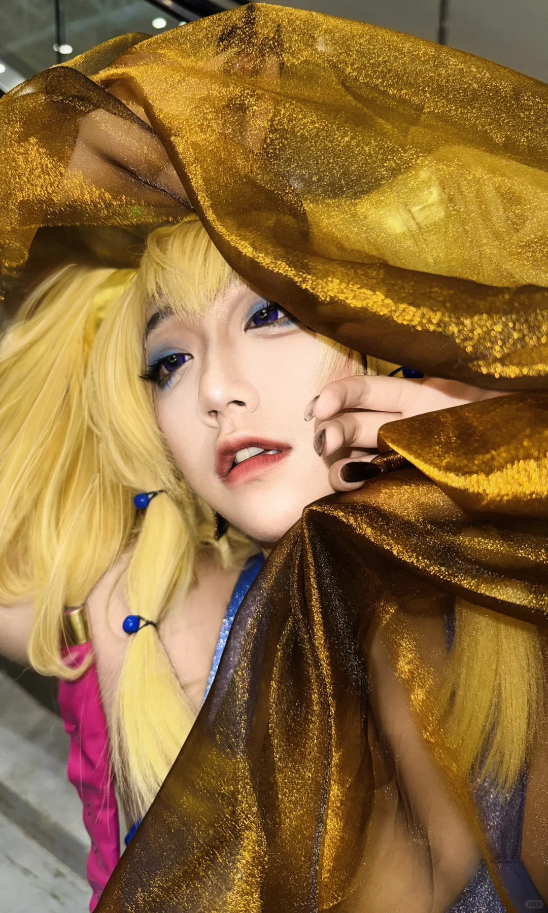 一张美脸就这么侵略过来…