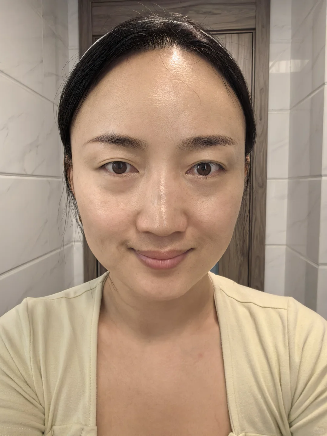 不敢整容，但换了张脸