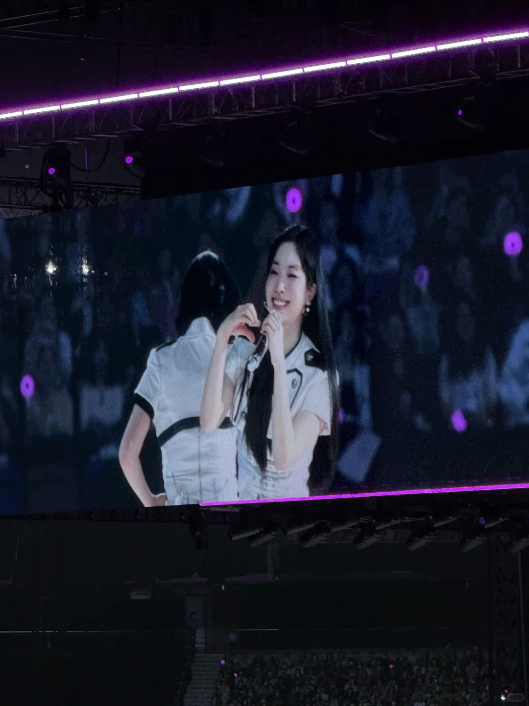 兔！瓦！一！斯！