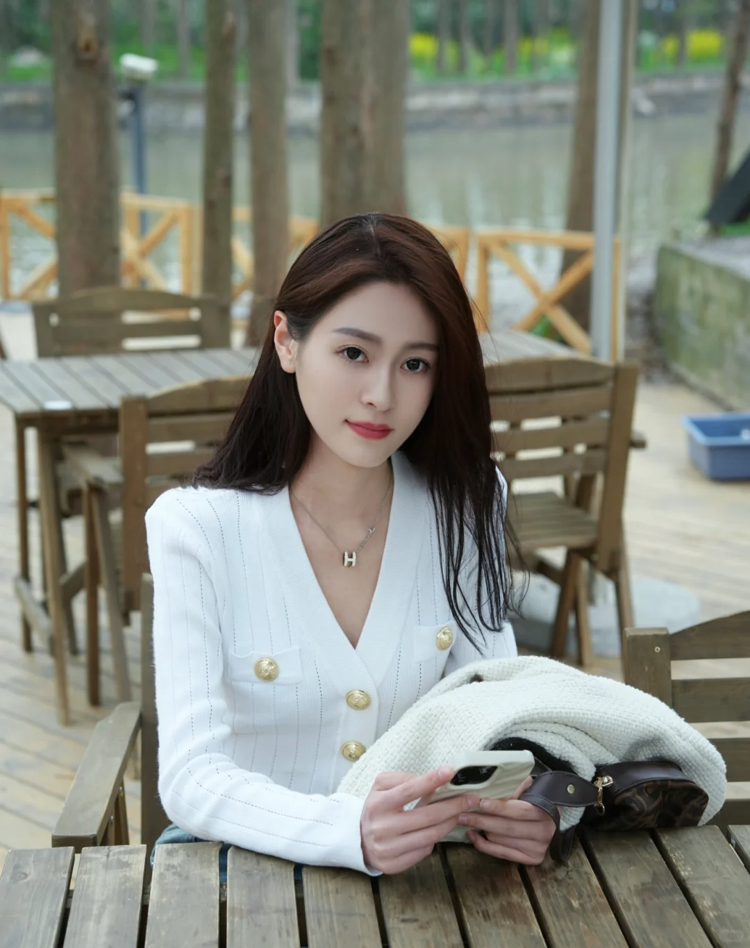 姐的颜值没有上限