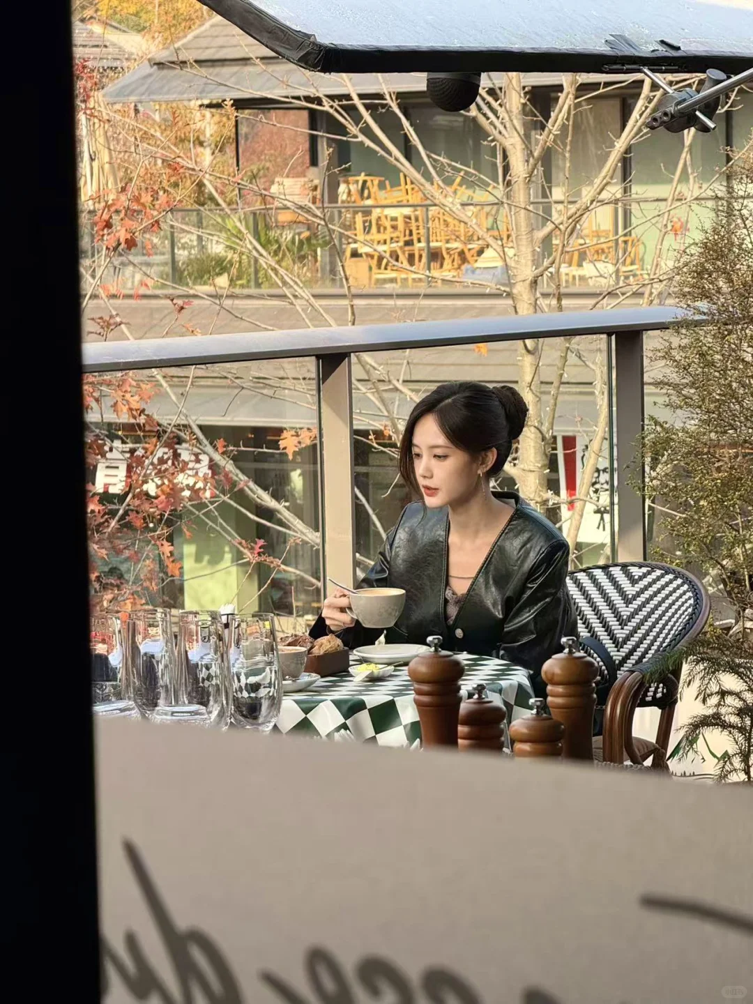 李一桐好美啊！！😭😭上着班美我一大跳