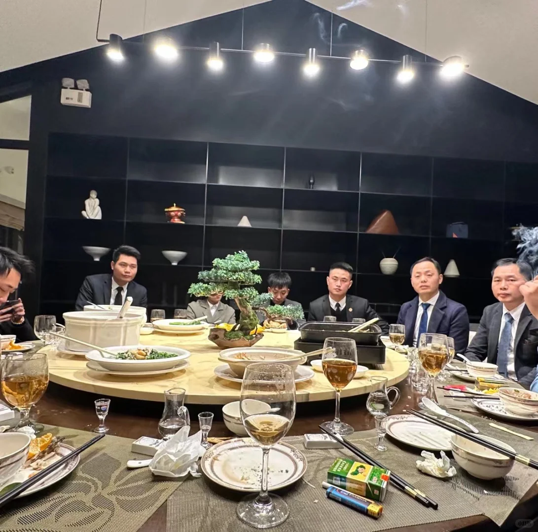 A8大哥跟我说：他们圈子，真的不找整容脸