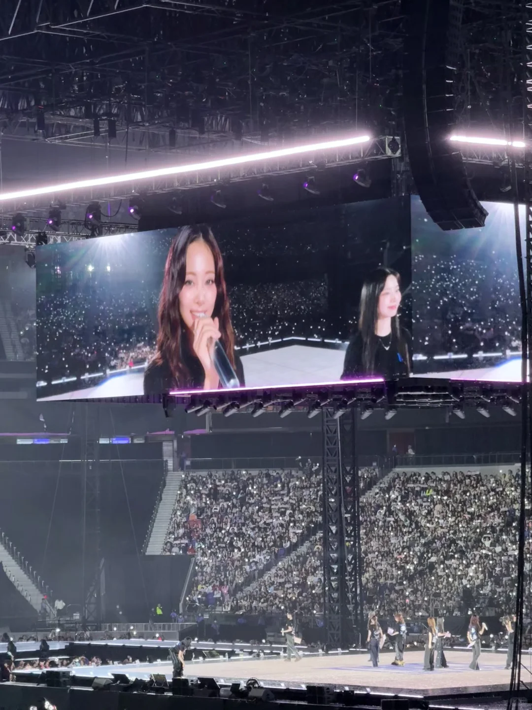 兔！瓦！一！斯！