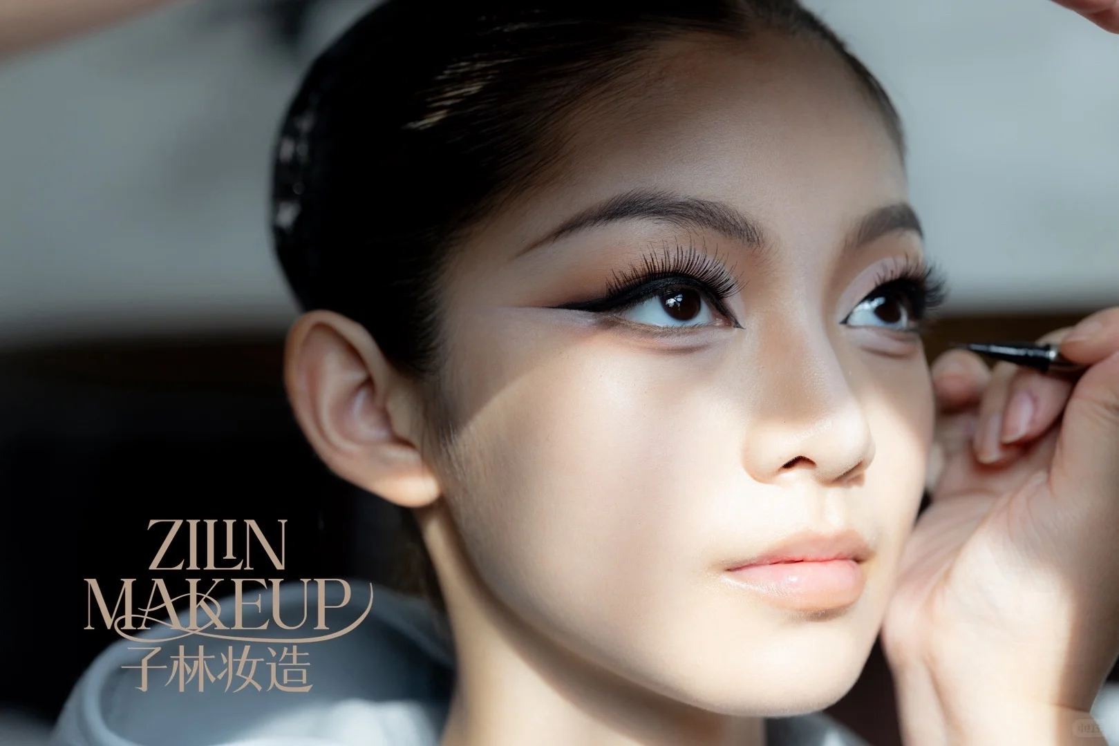 给美女化妆的难度在于保留她本身的气质