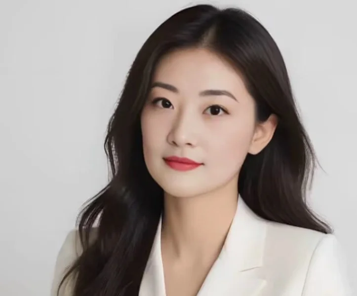 白皮肤真的加分，太好看啦～