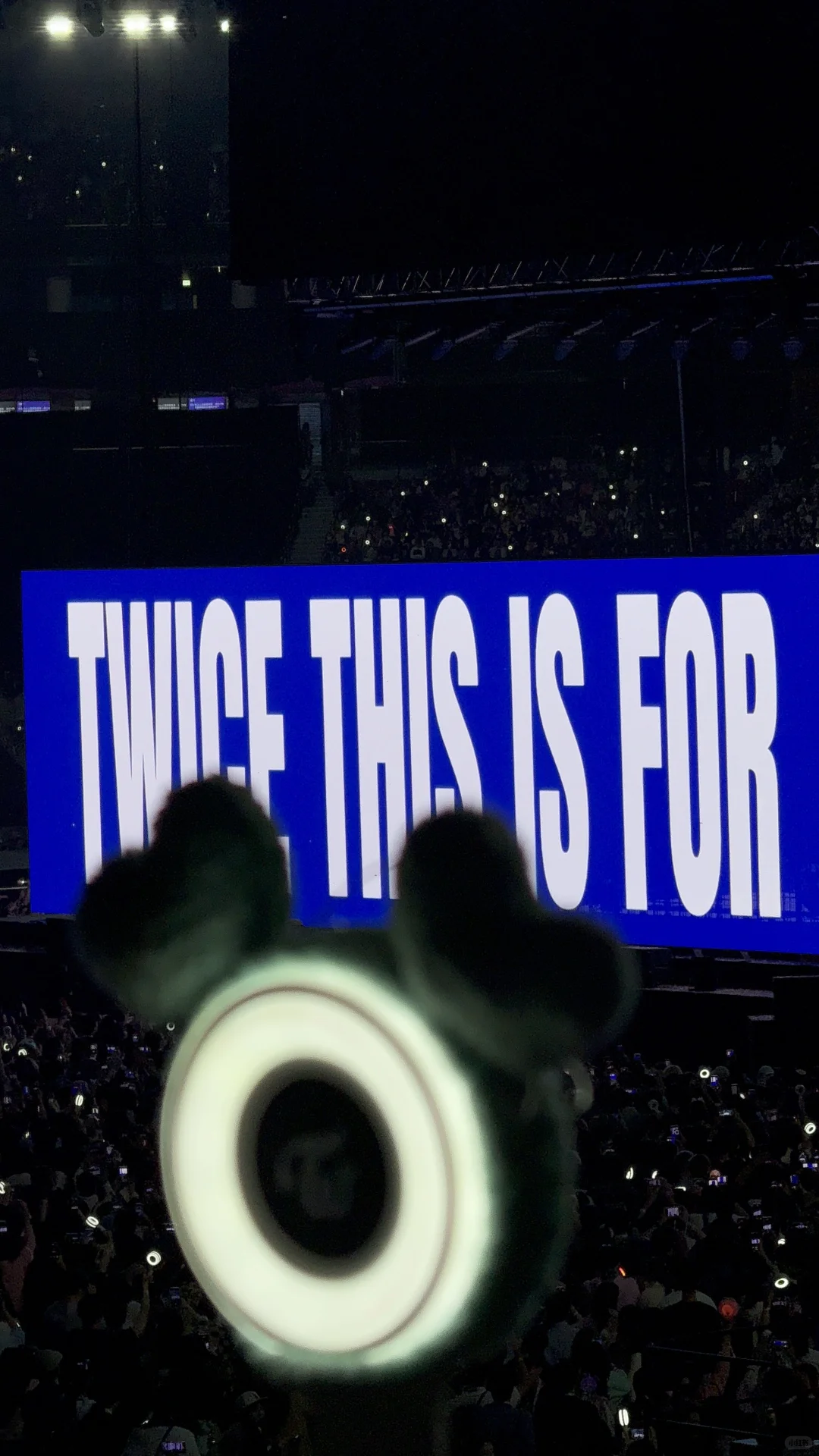 兔！瓦！一！斯！