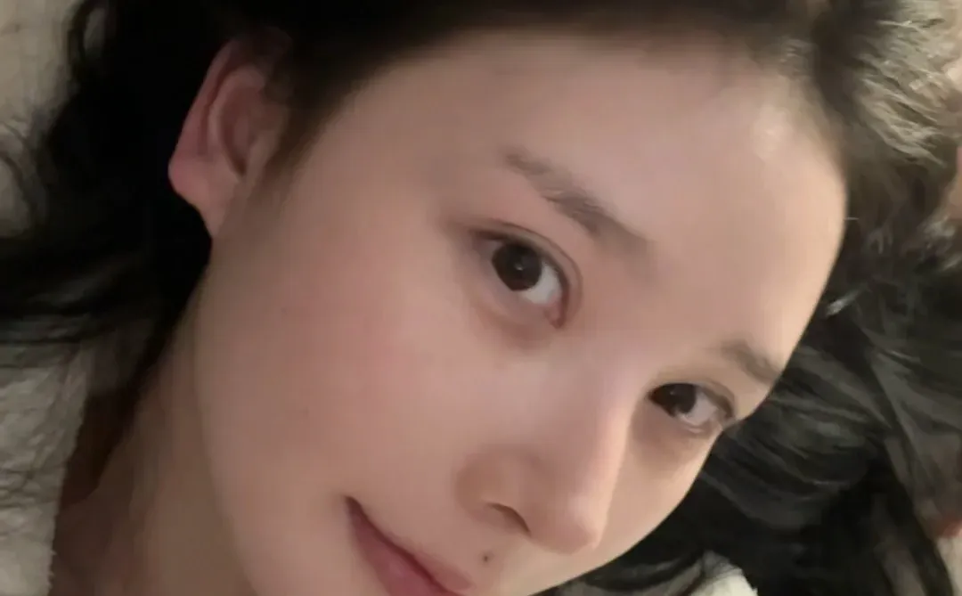 没错 我们整容女洗把脸就能出门了