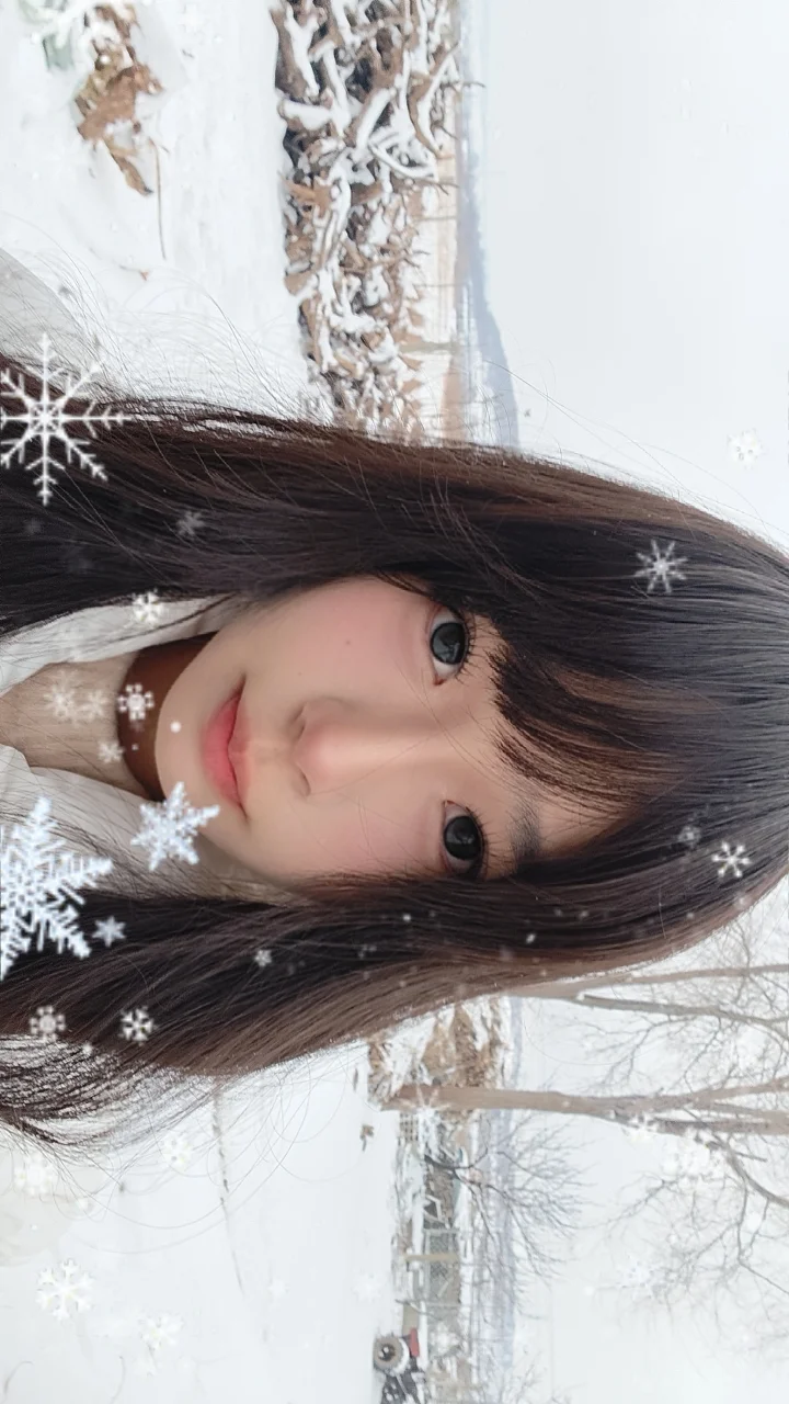 我好焦虑。我真想去整容了