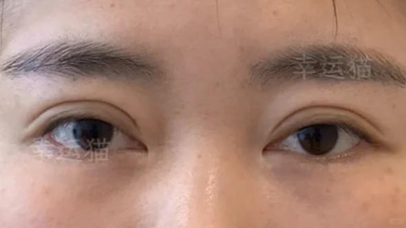 感觉眼尾上扬后直接嫩回18岁，真的休对了！