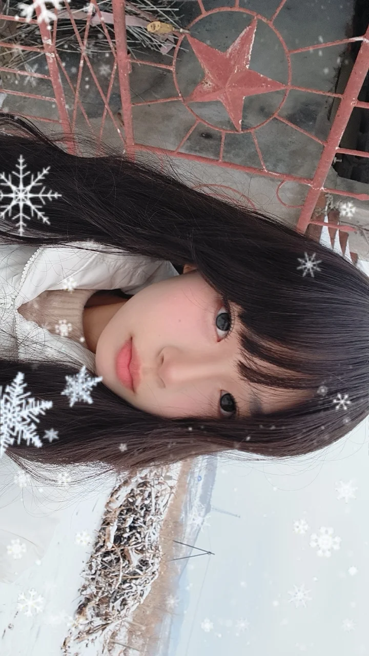 我好焦虑。我真想去整容了