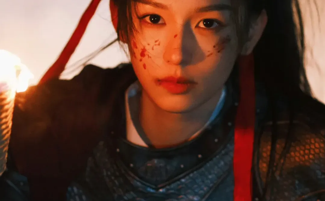 艺人里都少见的极致对称脸