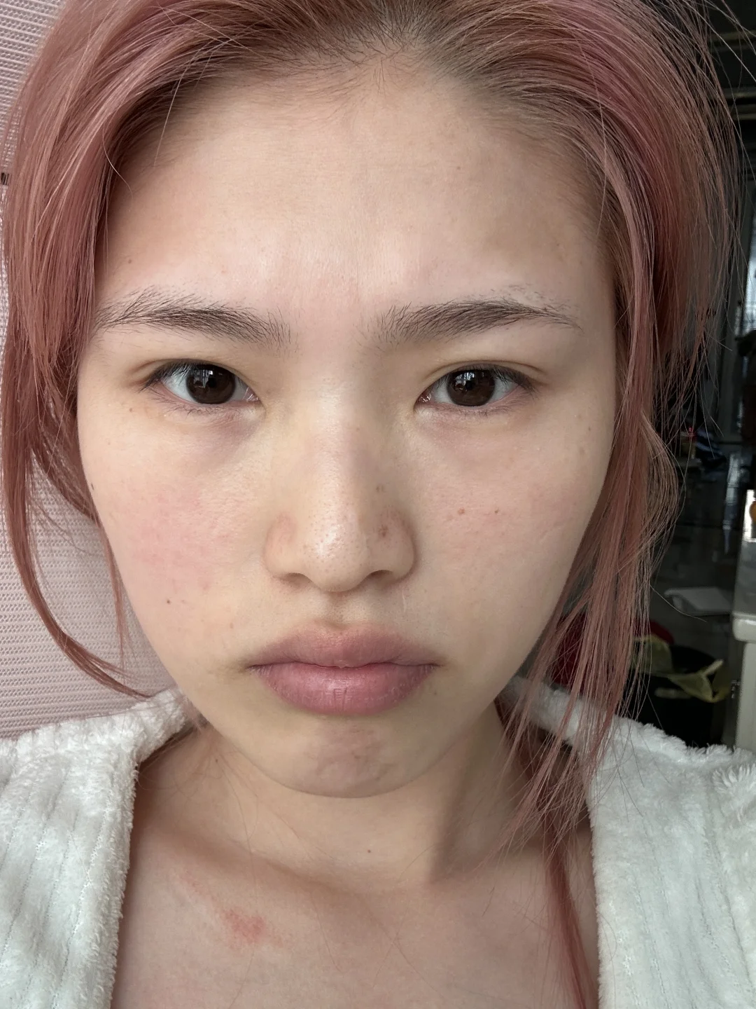 卸了妆大家都一样嘛