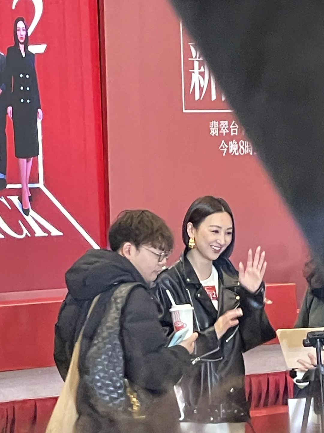 这个长得很像罗一舟的女生是谁