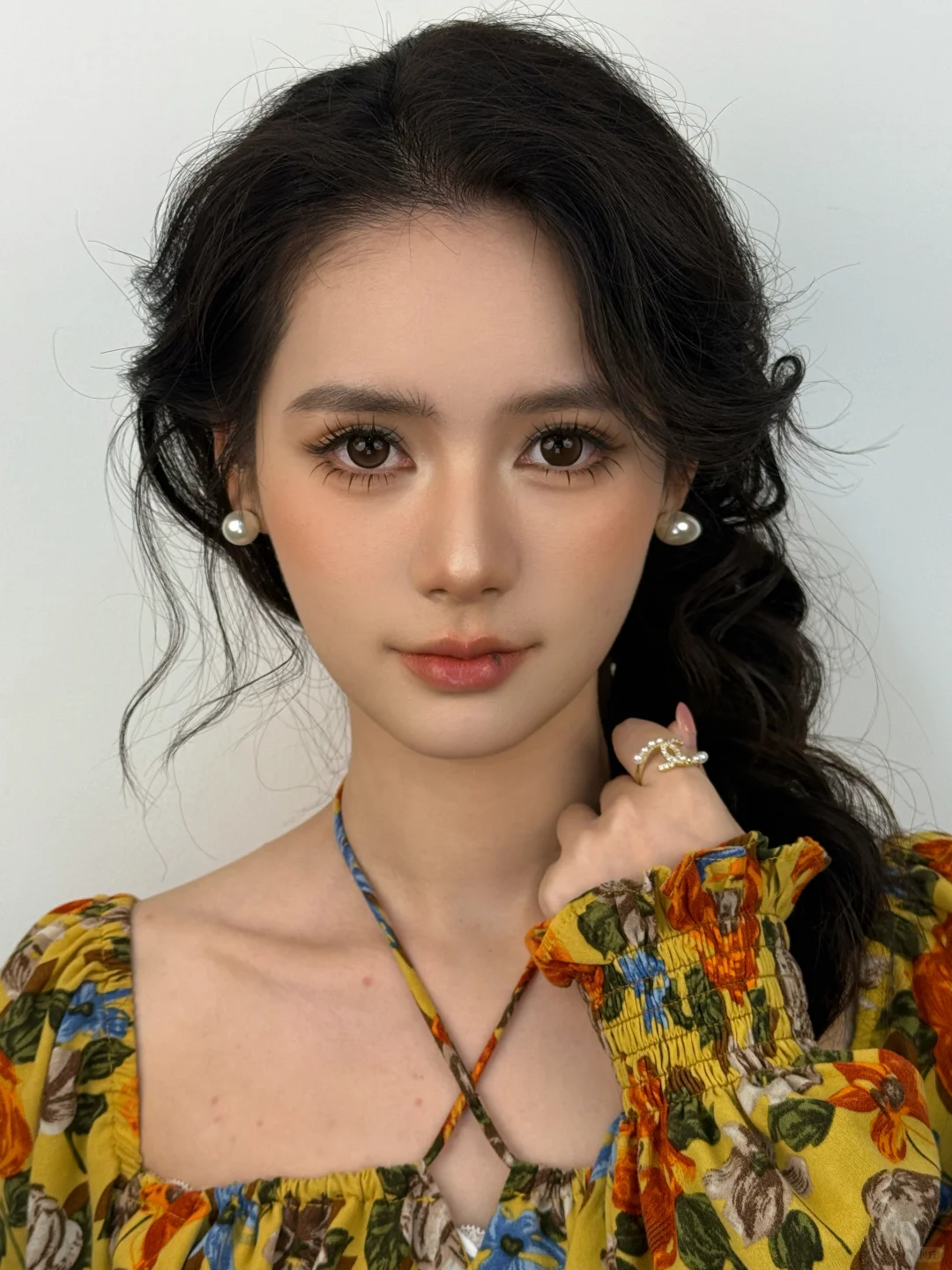 谁懂啊当学会了化妆之后，感觉换了一张脸