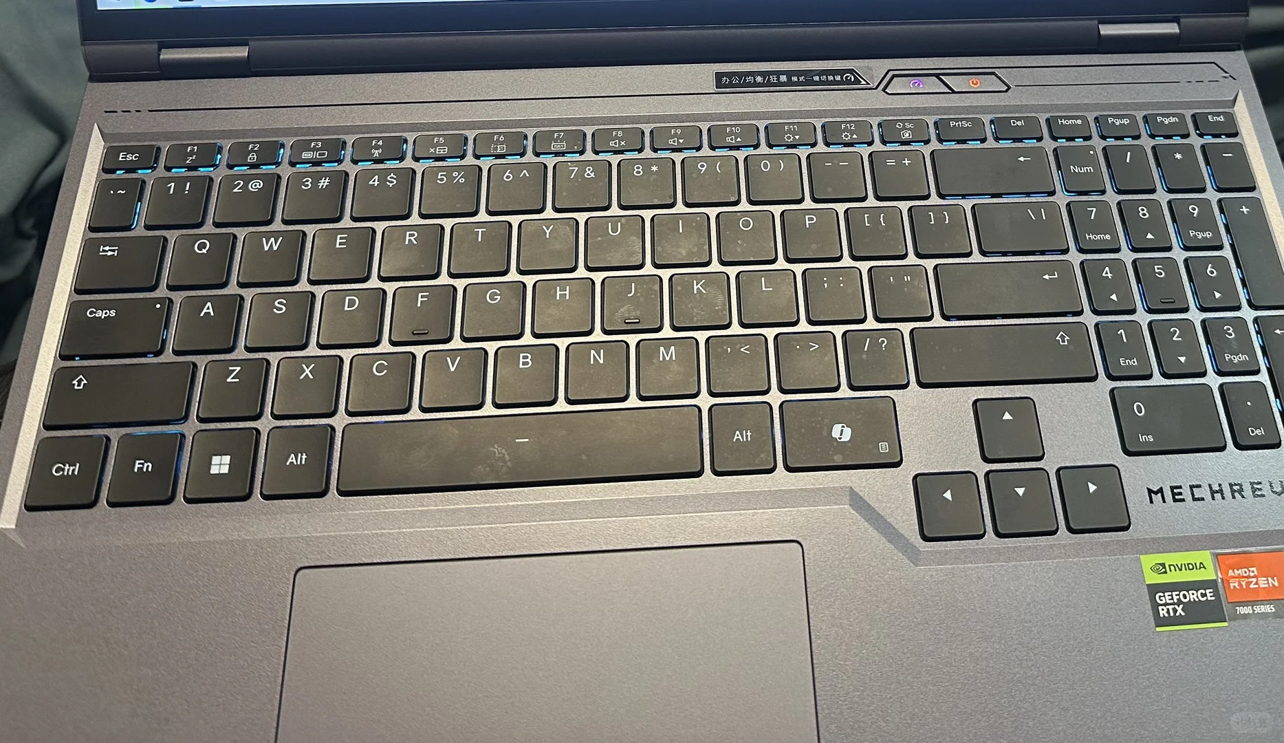 一点激活windows就卡住，更新也不能更新