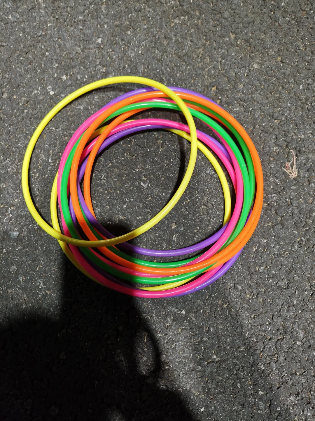 有人愿意一起玩吗请举手