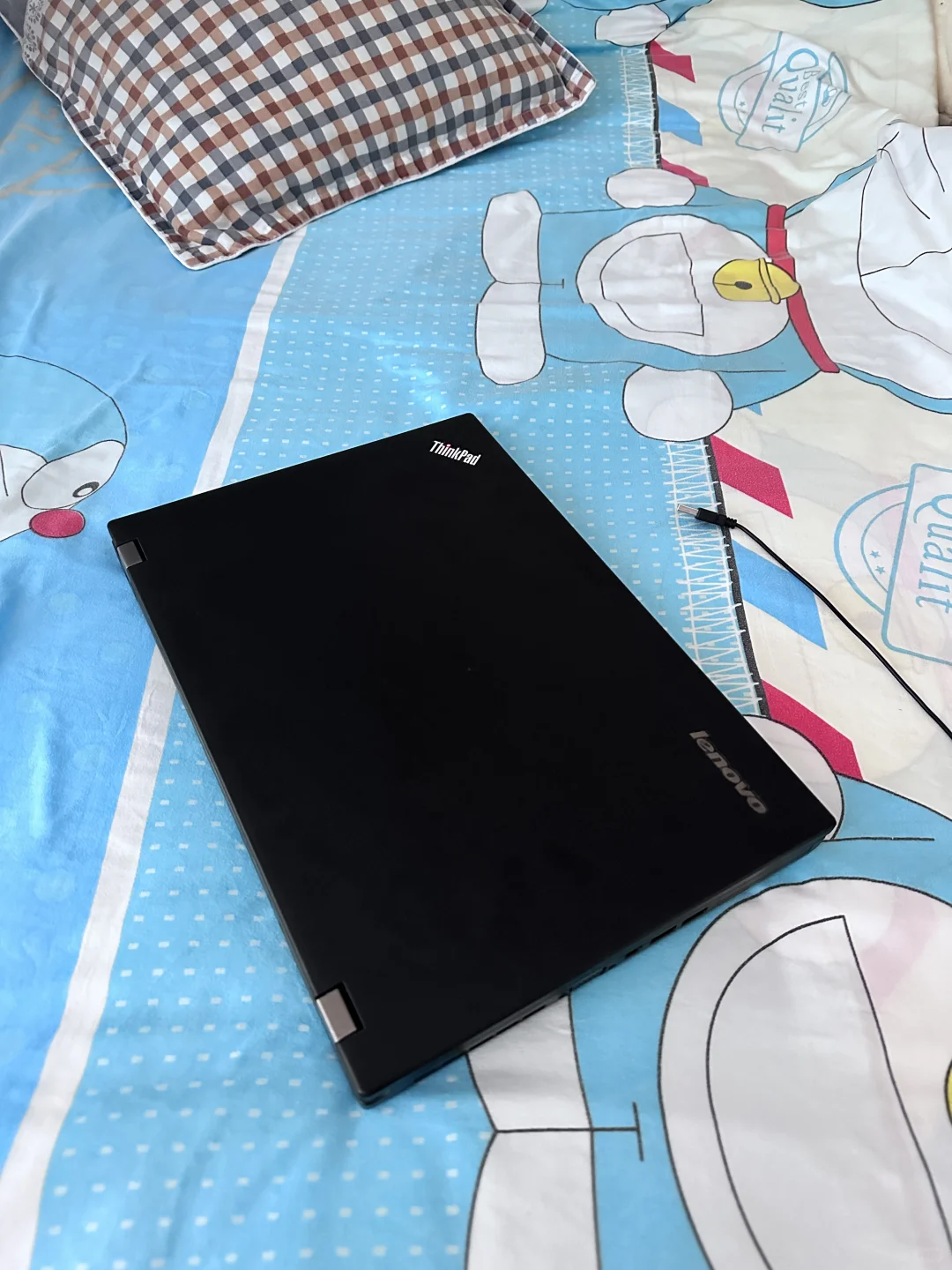 出闲置联想笔记本电脑