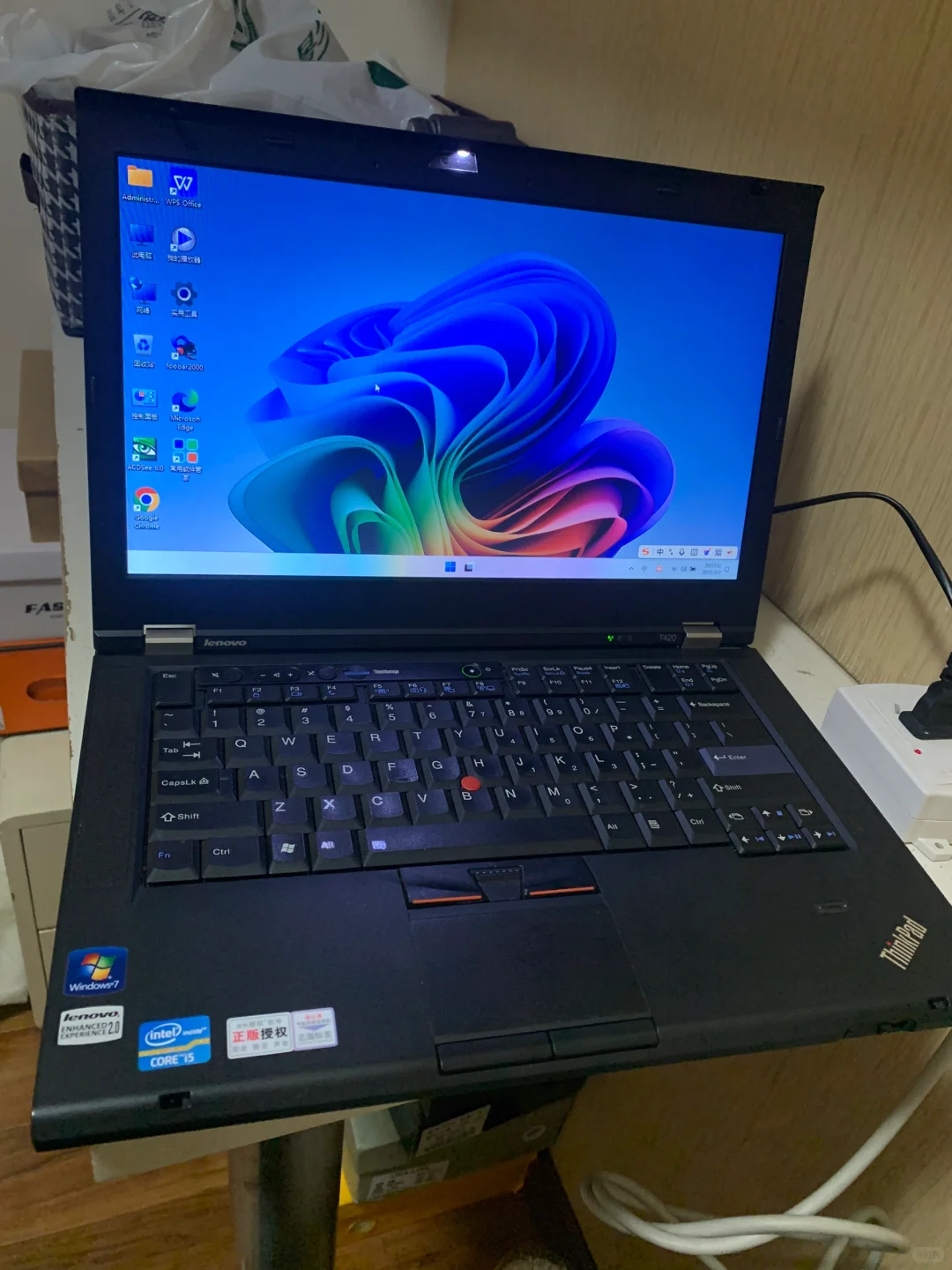 十几年的老货，也能跑win11。