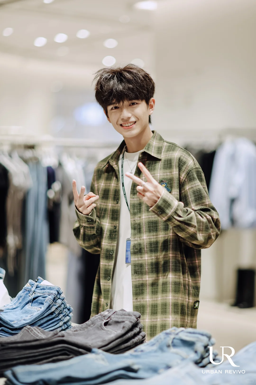 UR一日店长windows 超级无敌帅！