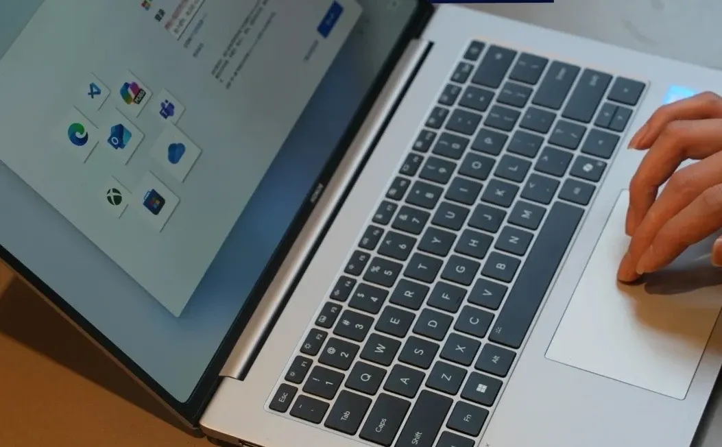 宝子们，开学挑电脑真的快纠结死我了！