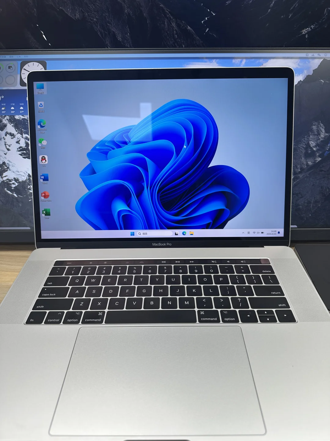 请把win11装到你的intel MacBook上