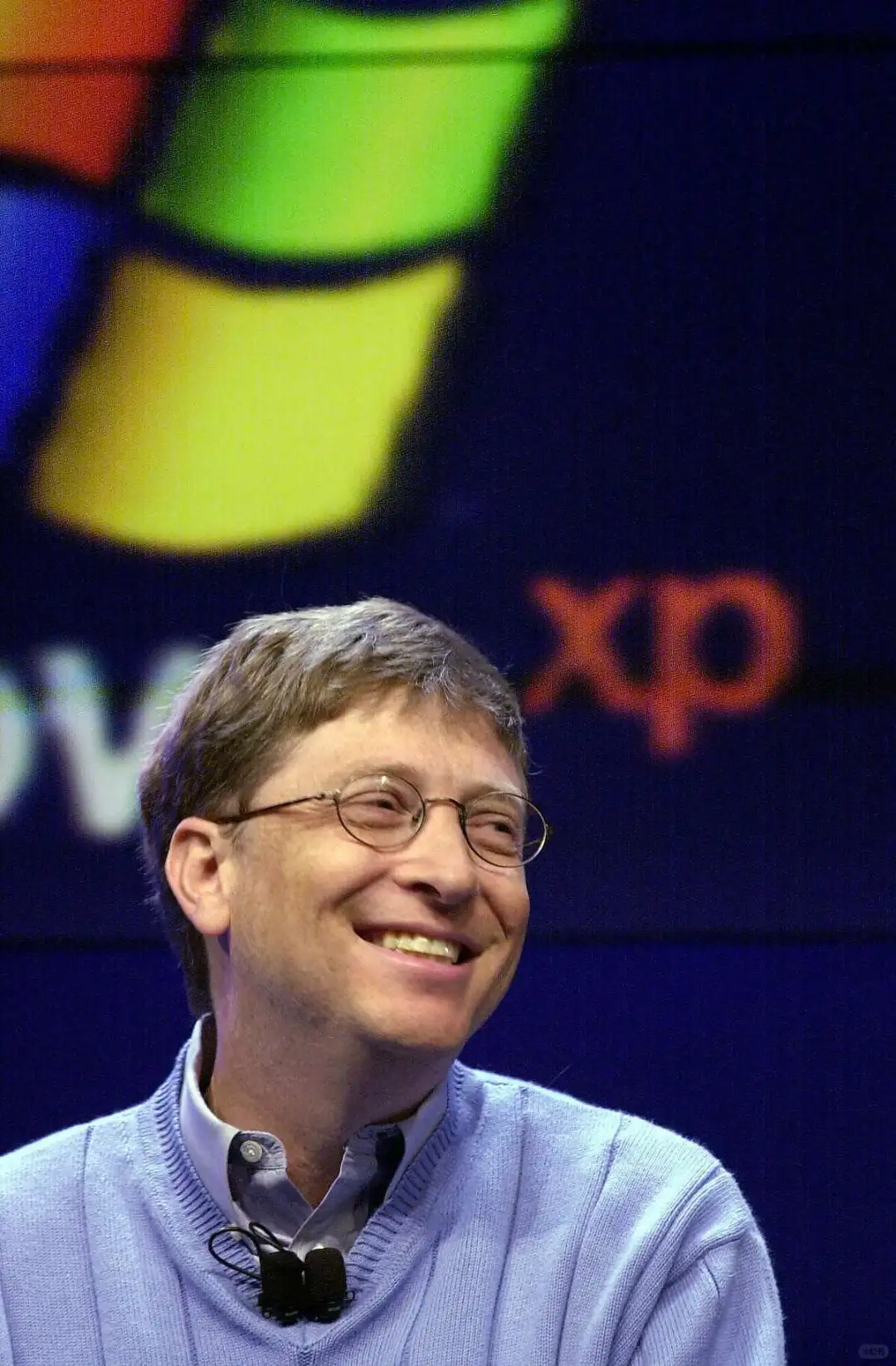 2001年地球首富比尔·盖茨在纽约发布XP