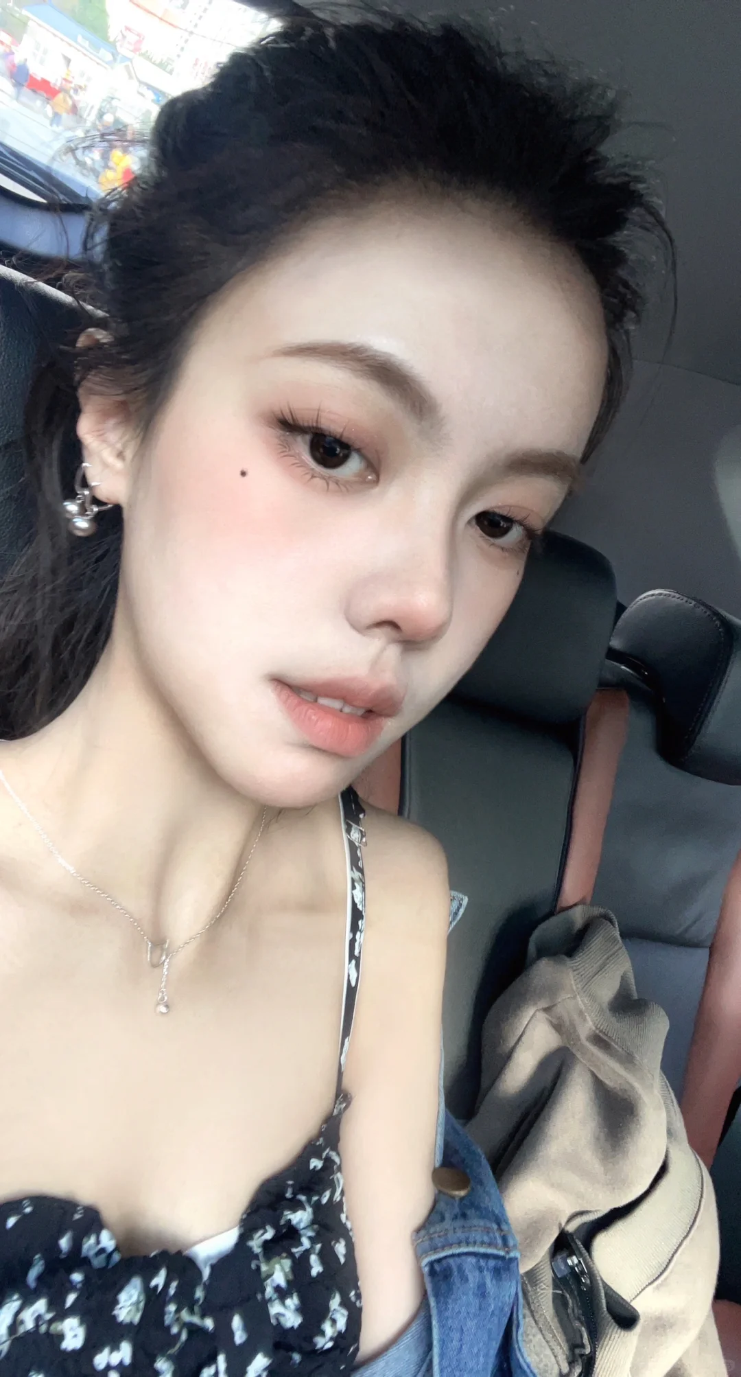 有没有昆明招带货主播的？？