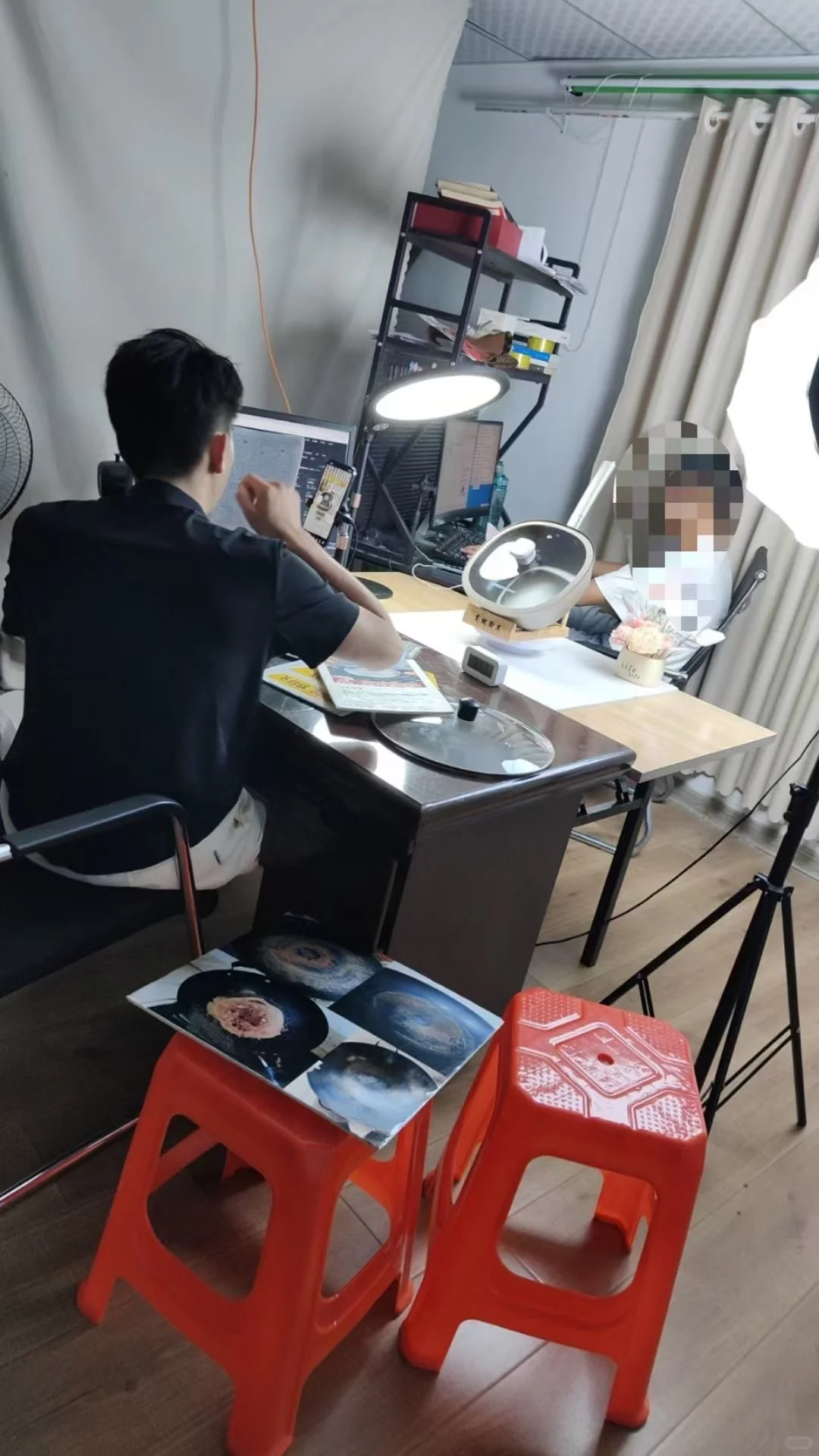 招聘有经验男女主播，时长2～4小时，时薪40➕