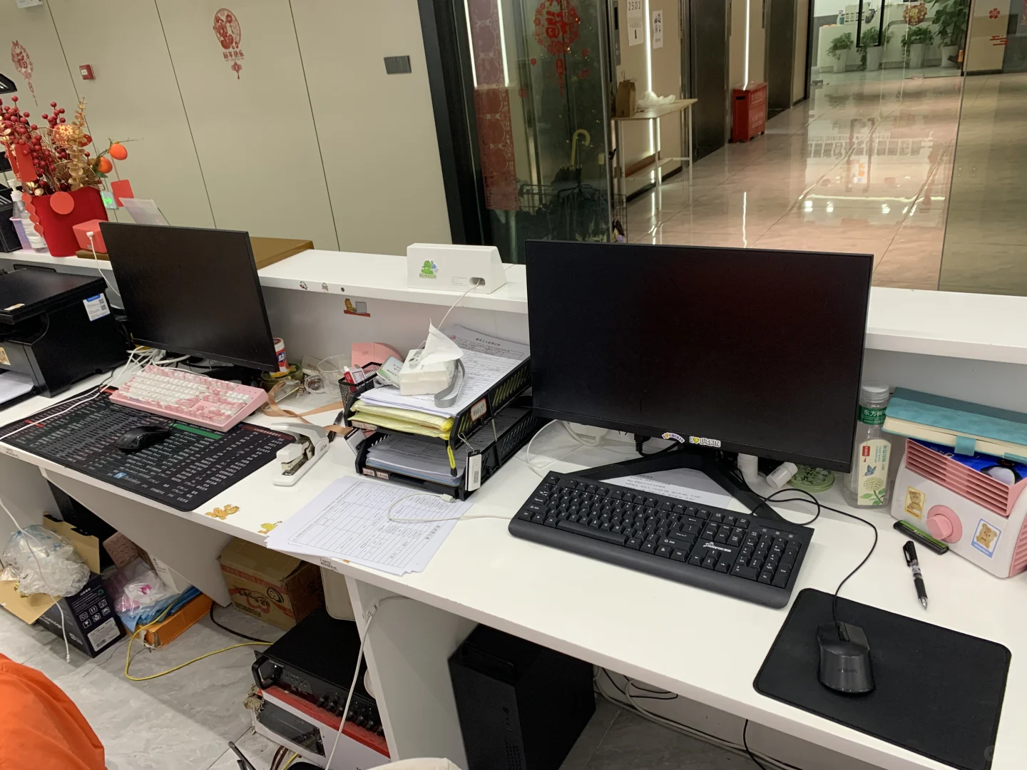 急❗招两个前台/朝九晚六/不加班/待遇好