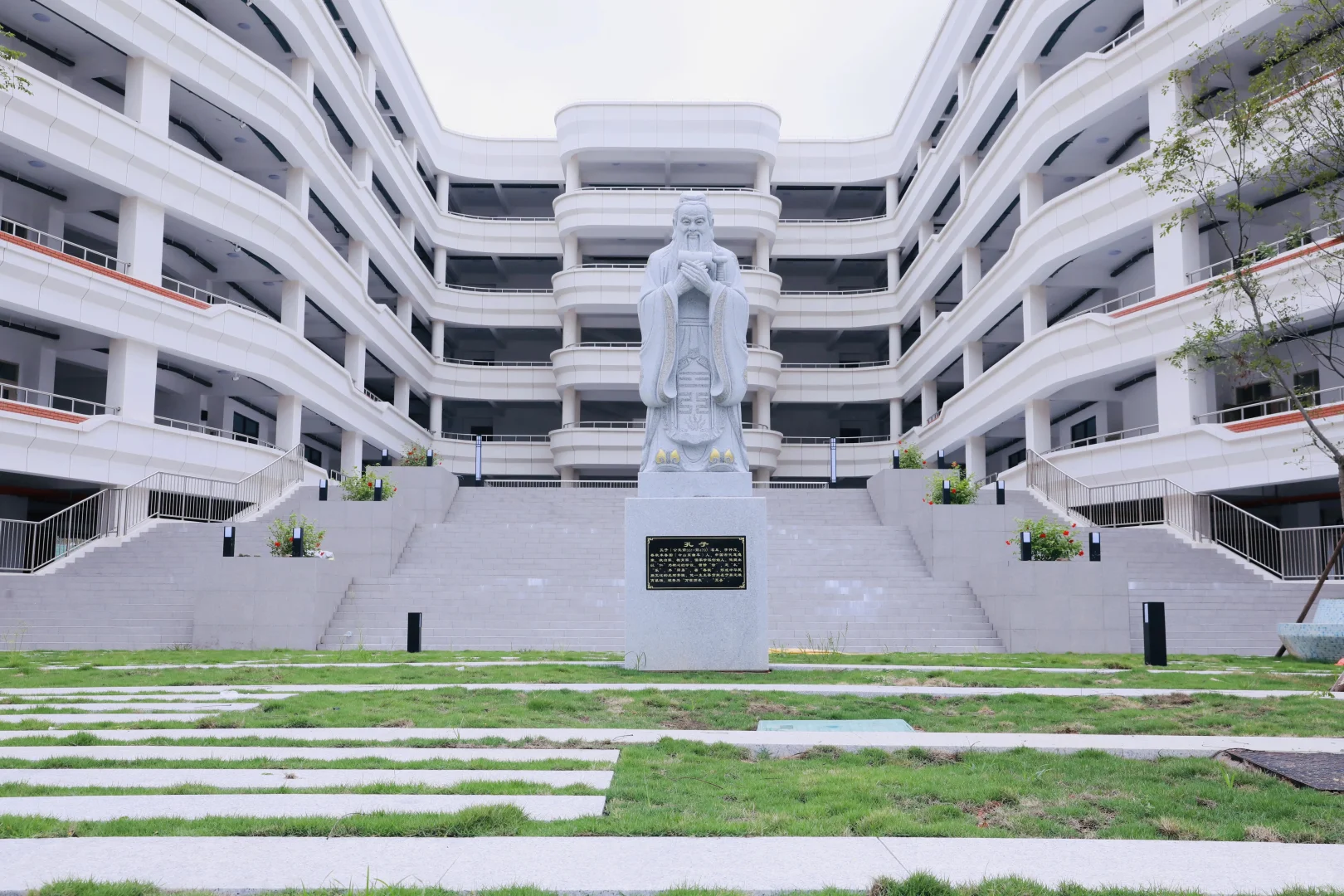 多岗位!提供住宿!泉州通政小学招聘教师