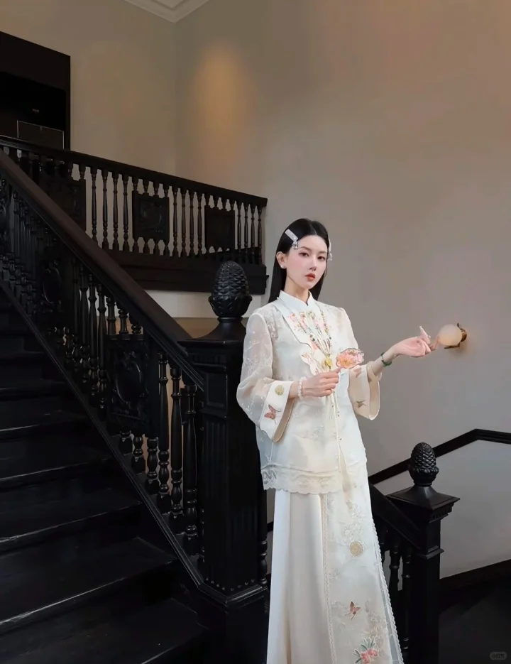 深圳南山招有经验的带货主播，播新中式服装