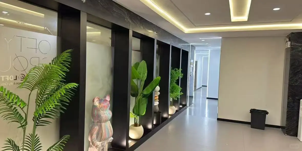 00后小伙在郑州开公司招不到人