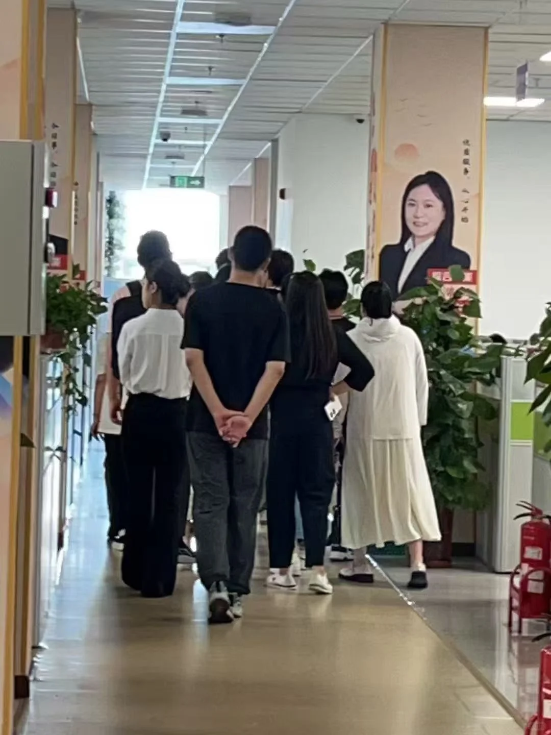 来了一些面试人员,都是俺内推的,有缘人啊