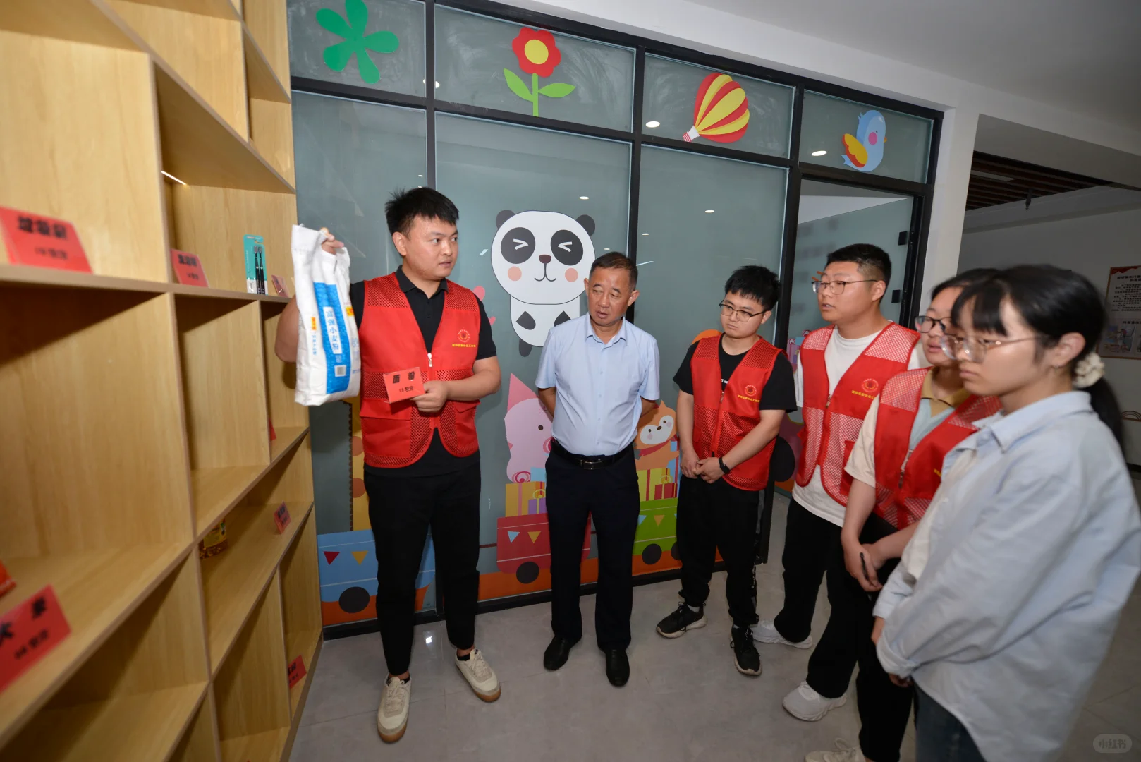 党建引领“专业社工+志愿服务”项目