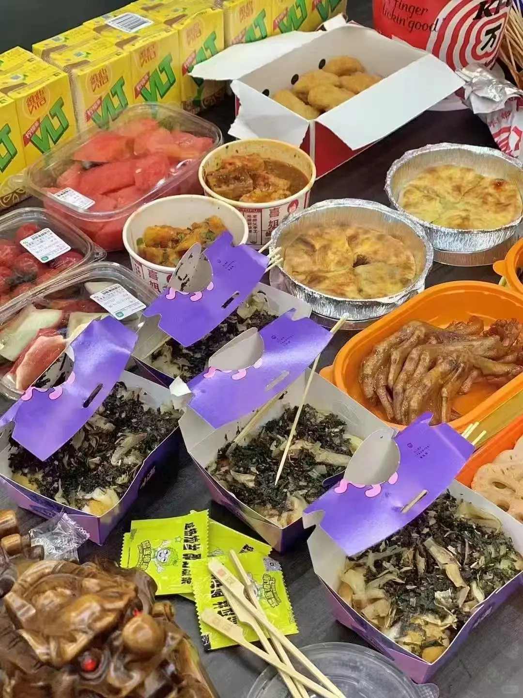 佛系神仙公司招人啦:做同事天天玩手机~!