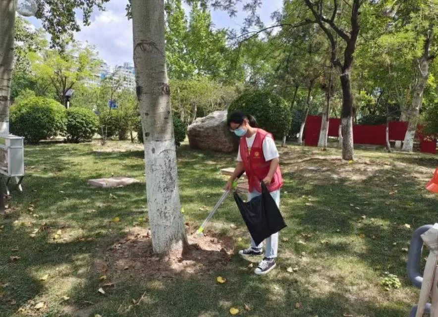 社区环卫志愿服务活动