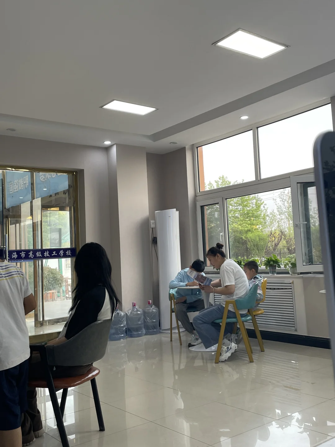 找学校的家长同学请移步看这里??