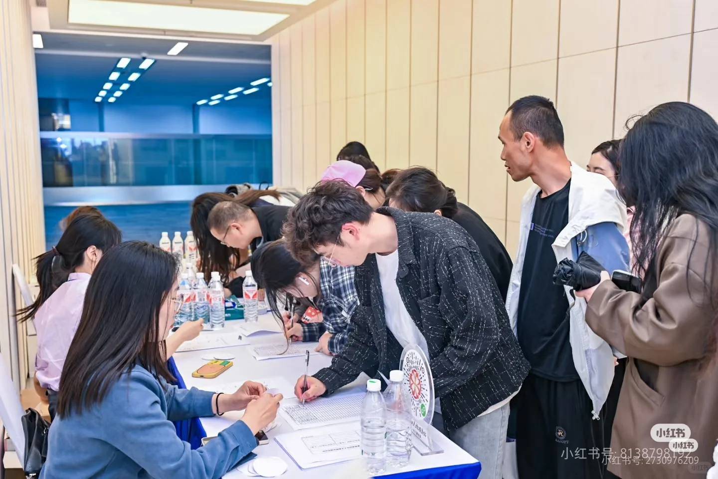 打卡华贸人才猎聘会