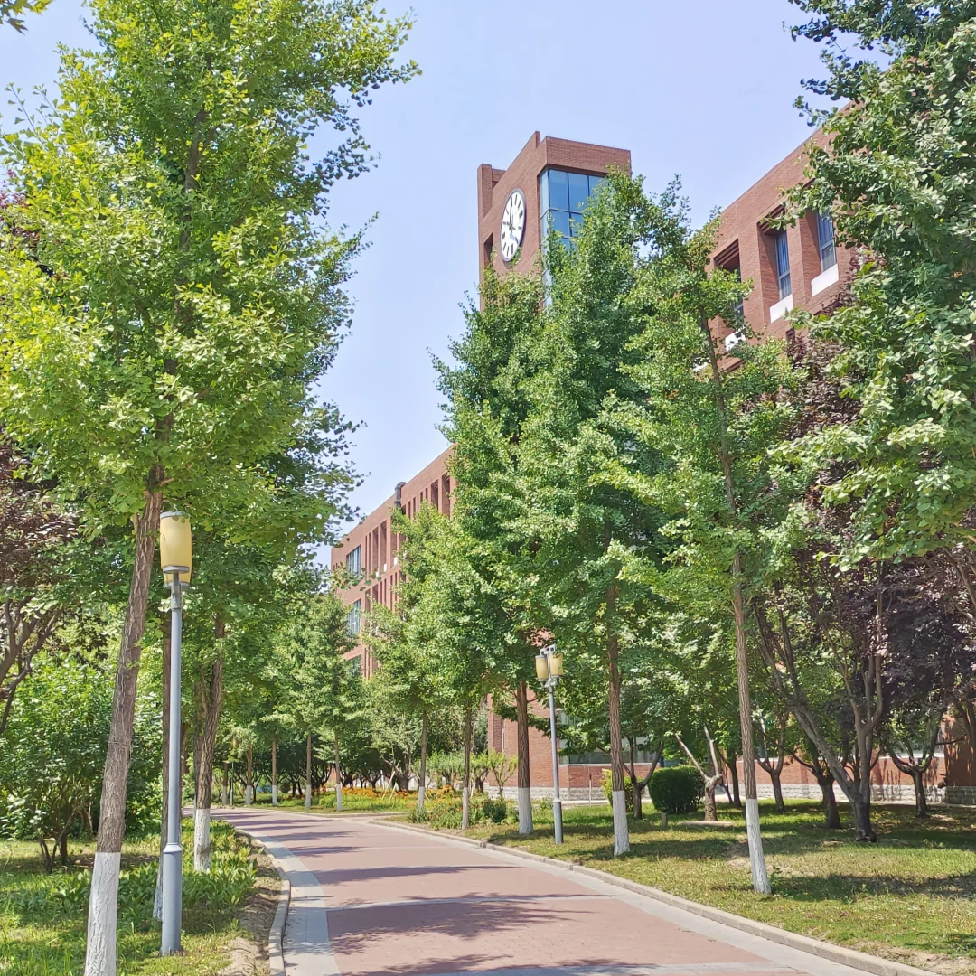 高考后首场高招会