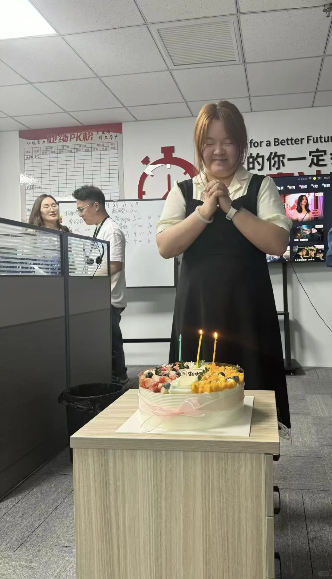 猫猫摇人招人！