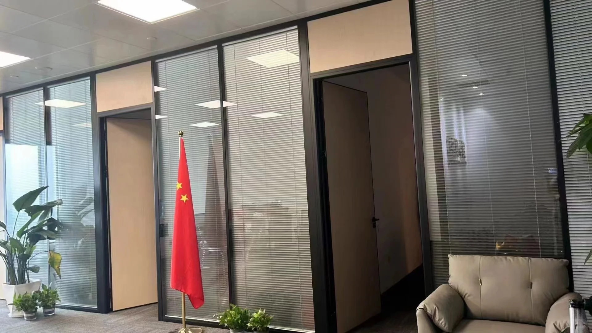 招娱乐女主播,高待遇福利。