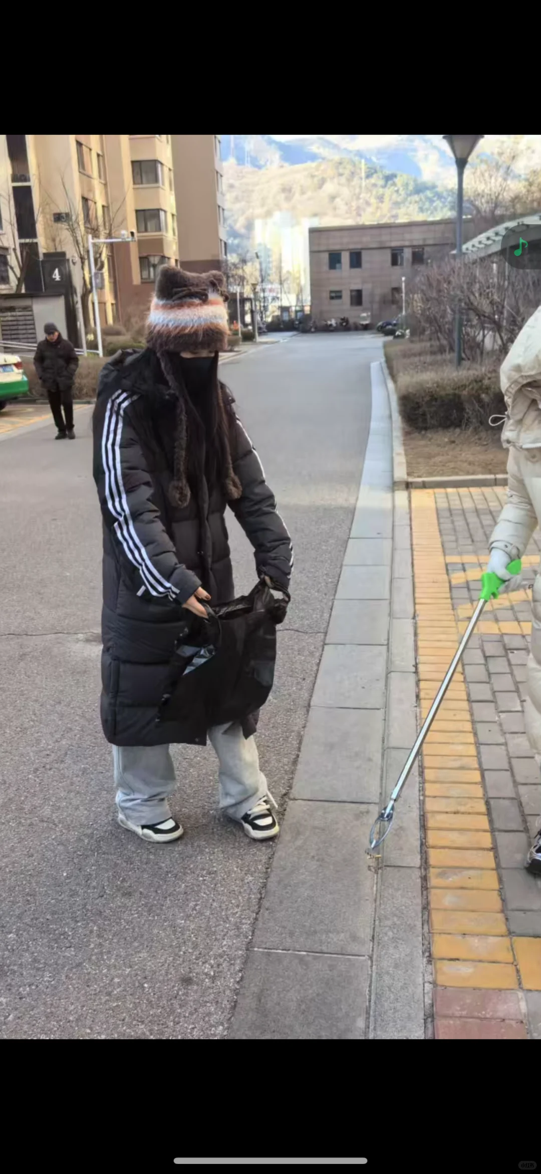 已经听到有好多人说“就你这工作啊”