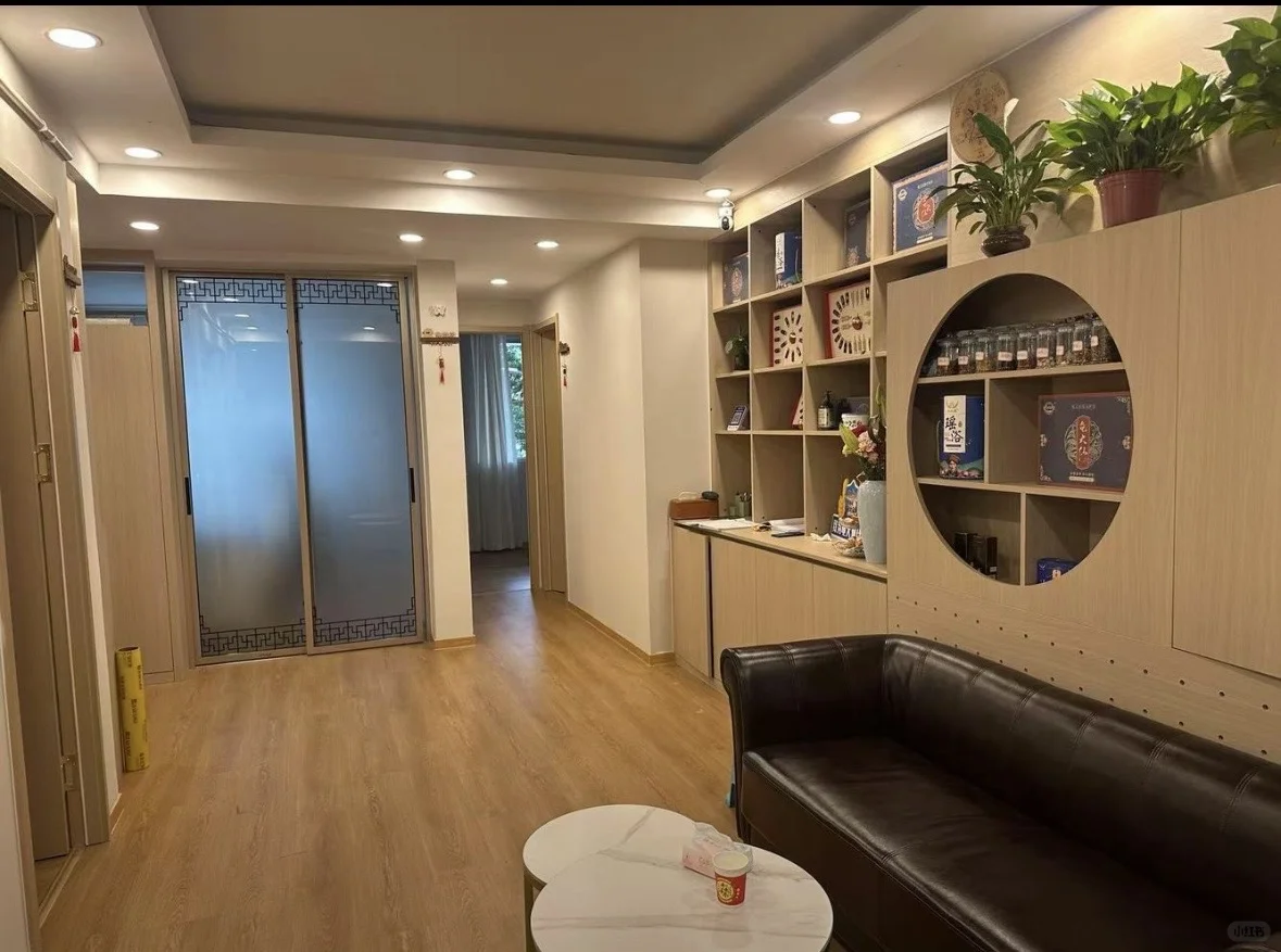 朝九晚七 很安逸的工作